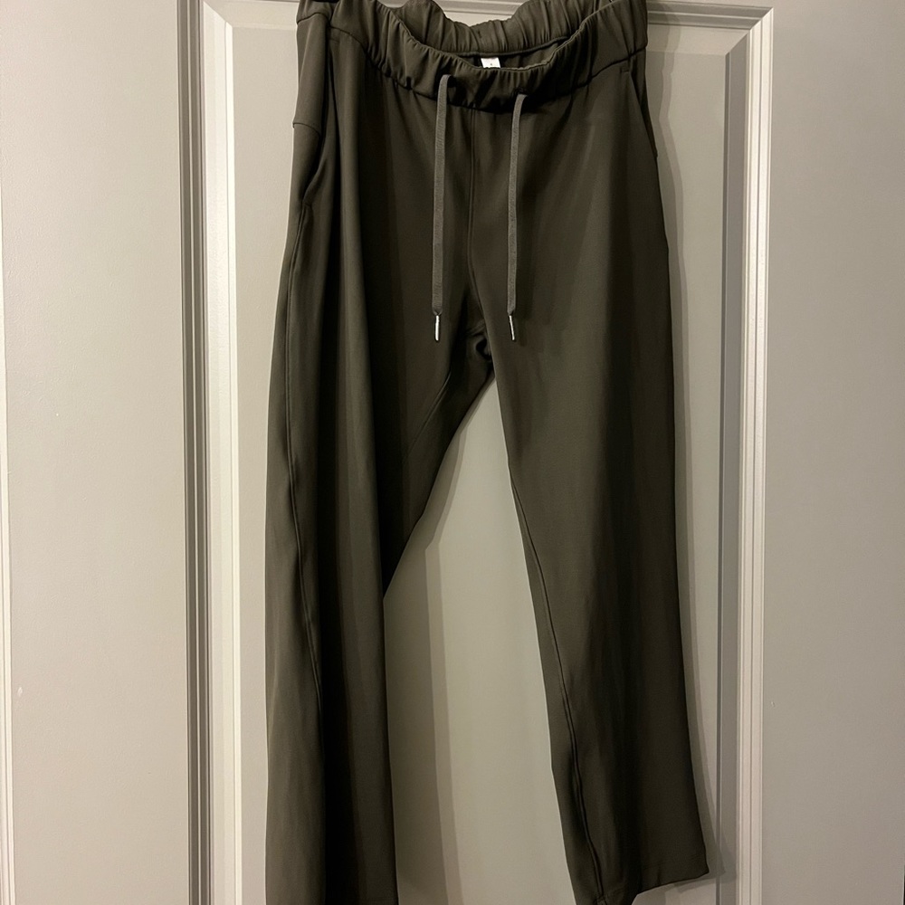 LULULEMON ON THE FLY CROP